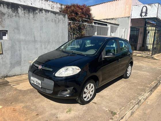 FIAT PALIO 1.4 MPI ATTRACTIVE 8V FLEX 4P MANUAL FIAT PALIO 1.4 MPI ATTRACTIVE 8V FLEX 4P MANUAL